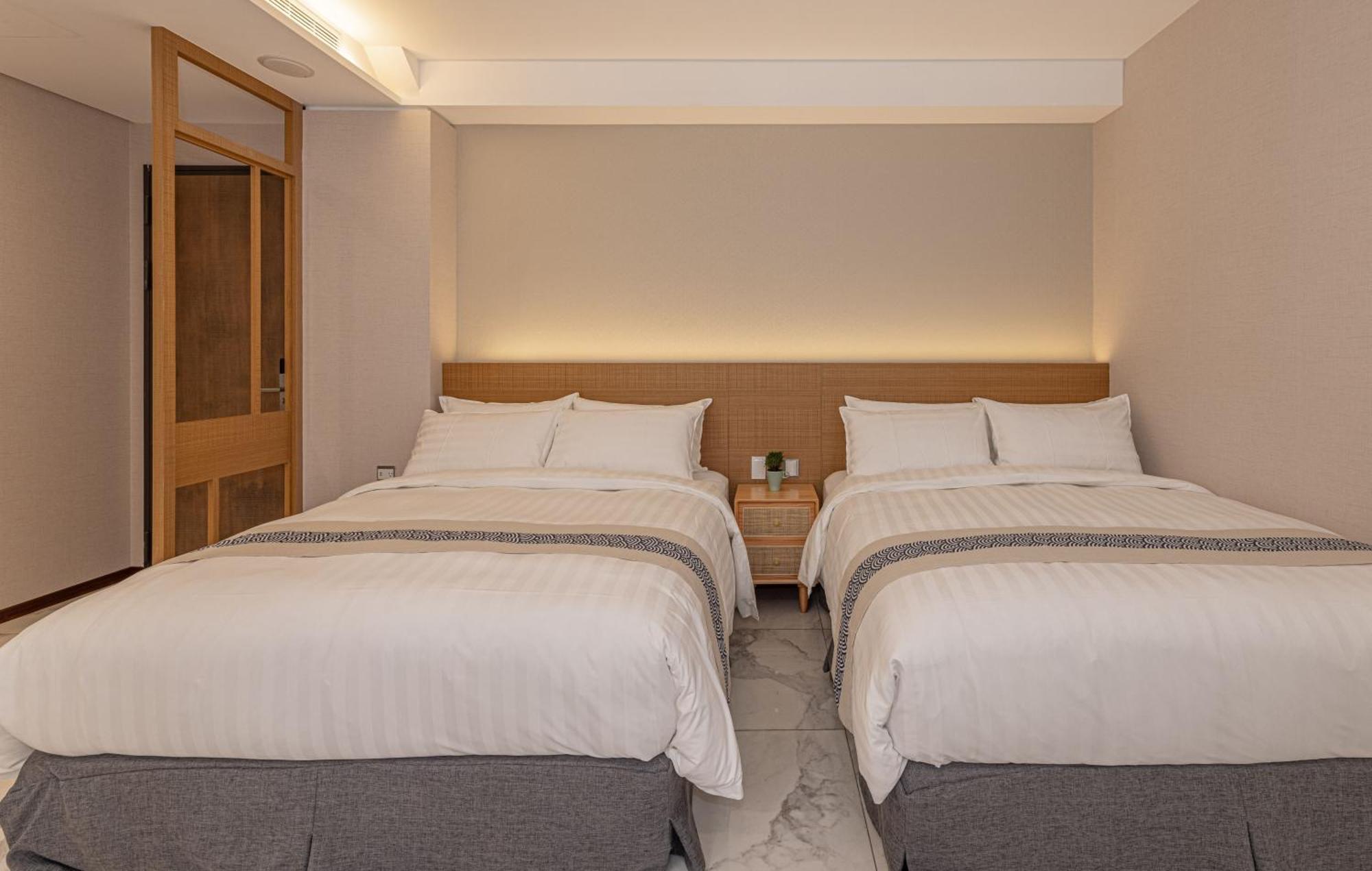 Sun Moon Lake Apollo Resort Hotel Юйчи Экстерьер фото